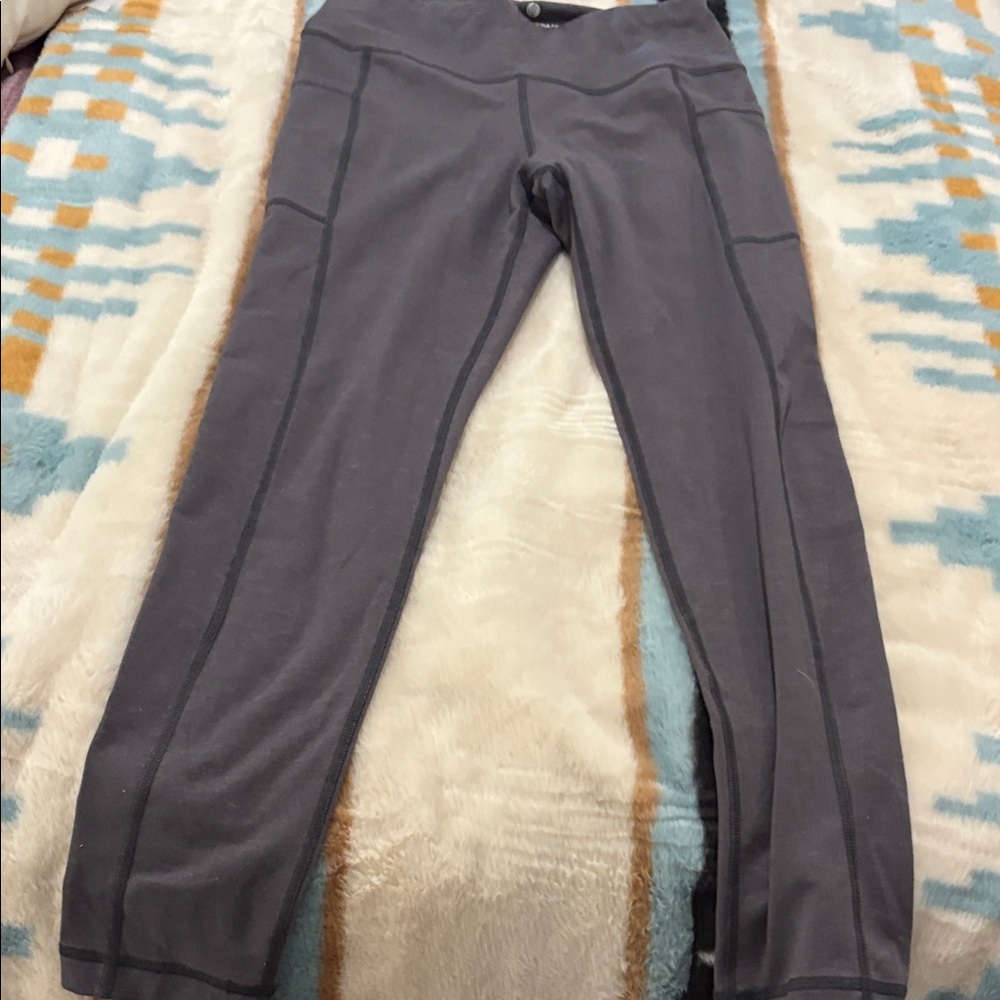 Gray Athletic Leggings with Contrast Stitching